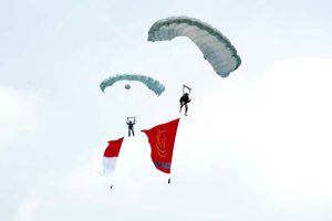 Bersama Presiden Jokowi dan Menteri KIM, AHY Hadiri Upacara HUT TNI Ke-79 di Monas