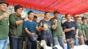 Dandim 0602/Serang Serahkan Bantuan Rompi Wartawan