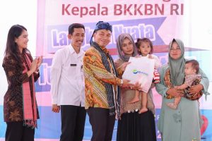 Pj Sekda Banten Dampingi Menteri Kependudukan dan Pembangunan Keluarga/Kepala BKKBN RI Kunjungan ke Lebak