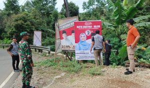 Babinsa Koramil 0602-12/Ciomas Monitoring Penertiban Alat Peraga Kampanye Pilkada 2024