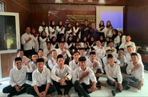 Dilantik, 77 Anggota KPPS Kelurahan Banjar Negara 