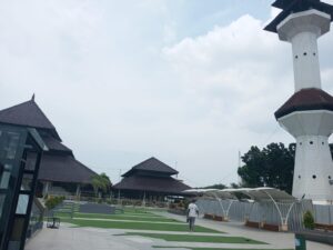 Masjid Agung Ats-Tsauroh Kota Serang Siap Jadi Ikon Provinsi Banten