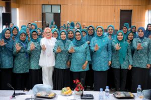 Persiapkan Transisi, Pj. Ketua TP-PKK Banten Irmawaty Habie Damenta Gelar Rapat Dengan TP-PKK Kabupaten/Kota