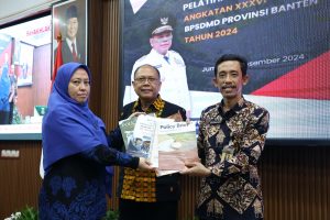 Pj. Sekda Provinsi Banten Tutup Pelatihan Kepemimpinan Nasional II Angkatan 36