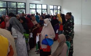 Babinsa Koramil 0602-16/Ciruas Kawal Penyaluran BPNT di Kecamatan Ciruas