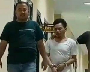 Berkedok Padepokan, Terduga Pelaku Pencabulan di Cikande Diamuk Massa