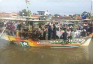 Nelayan TPI Sambung Jaya Desa Karangreja Gelar Tradisi Pesta Laut