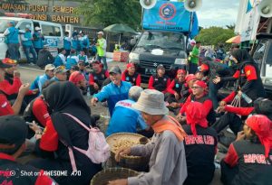 Dewa Sukma Kelana : “Aksi Demonstrasi Buruh Banten Untuk Kesejahteraan Pekerja”