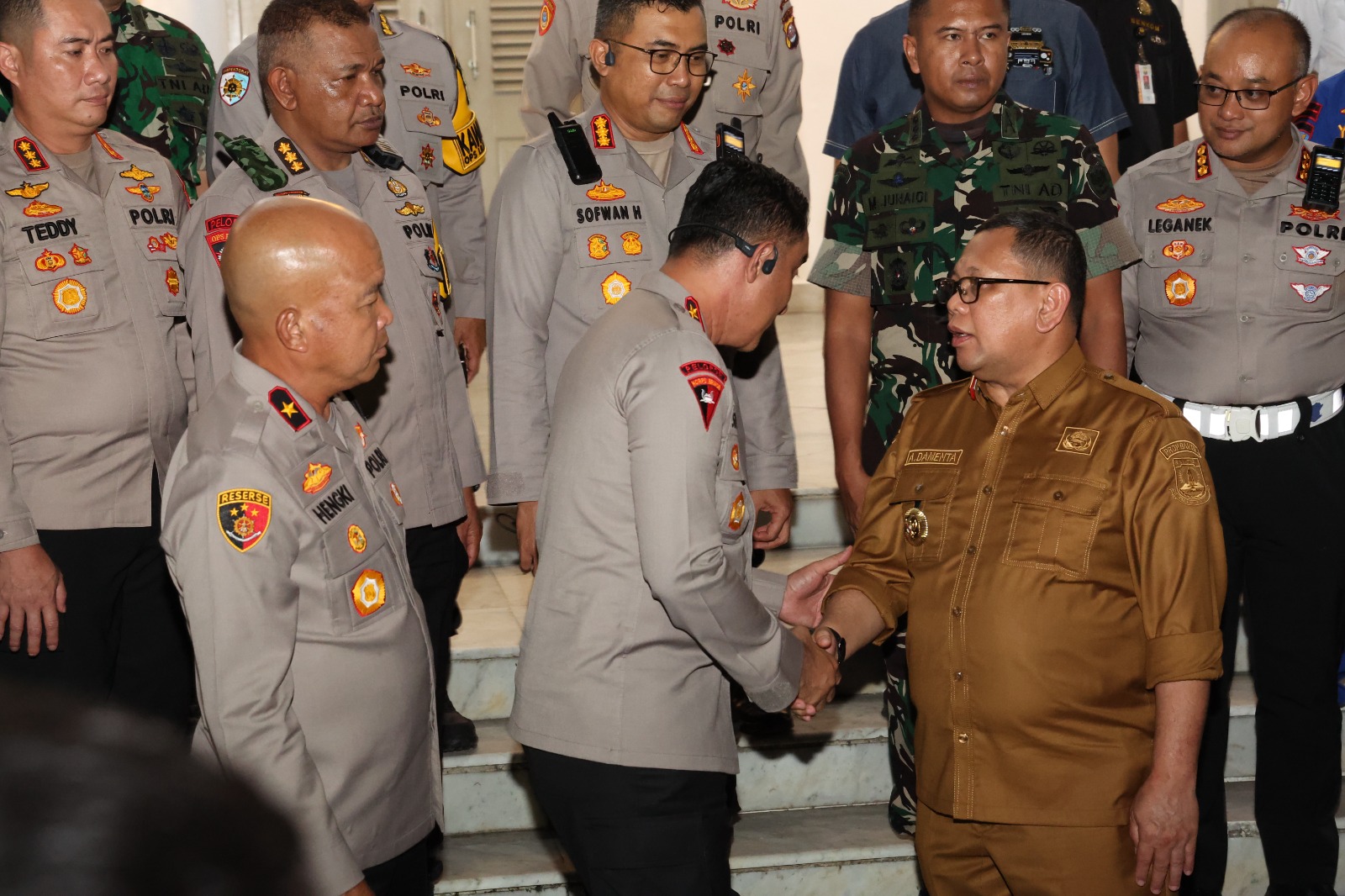 Pj. Gubernur Banten, A. Damenta Tinjau Pengamanan Malam Pergantian Tahun 2025