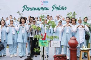 Didampingi Pj. Ketua TP-PKK Banten, Istri Wapres RI Selvi Gibran Rakabuming Adakan Aksi Sosial