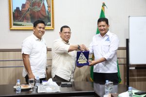 Pj. Gubernur Banten A. Damenta Terima Ikatan Ahli Pengadaan Indonesial