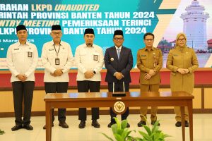 Gubernur Andra Soni Serahkan LKPD Unaudited Pemprov Banten TA 2024 ke BPK