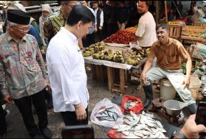 Wagub Banten, A. Dimyati Natakusumah Dampingi BAM DPR RI Pantau Harga Bahan Pokok 