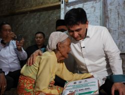 Wagub Banten A. Dimyati Natakusumah Salurkan Bantuan RTLH di Kabupaten Lebak