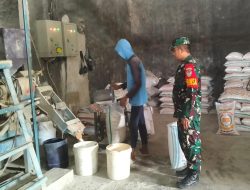 Dukung Ketapang, Babinsa Koramil 0602-02/Kasemen Lakukan Pendampingan Pan Pemantauan Pabrik Penggilingan Padi