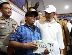 Tinjau Pelayanan UPT Samsat Cilegon, Wagub Banten Tegaskan Jangan Ada Praktik Pungli