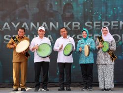 Ketua TP PKK Banten Tinawati Andra Soni : “Bidan Miliki Peran Strategis dalam Sukseskan Program KB”