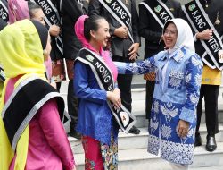 Ketua TP PKK Banten Tinawati Andra Soni Terima Finalis Kang Nong Banten 2025