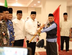 Lepas Jama’ah Haji Kloter 47JKG Tangsel, Wagub Banten Ingatkan Pentingnya Meluruskan Niat