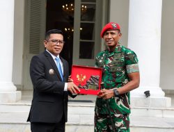 Gubernur Banten Andra Soni Terima Dan Grup 1 Kopassus