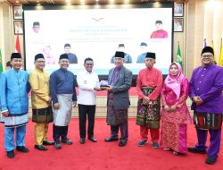 Gubernur Andra Soni Hadiri Pelantikan DMDI Banten