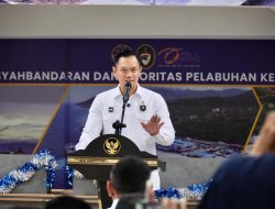 Wamen ATR Serahkan 160 Sertipikat Tanah kepada Pemda dan Masyarakat Sulteng