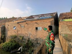 Warga Sukadana 1 Mulai Mengosongkan Rumah, Koramil 0602-02/Kasemen Dukung Program Normalisasi