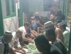 Bahas Kemajuan Desa, Babinsa Koramil 0602-18/Kragilan bersama Warga Perkuat Silaturahmi