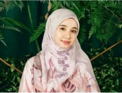 Artis yang Putuskan Berjilbab Syar’i, Cantik Bak Bidadari