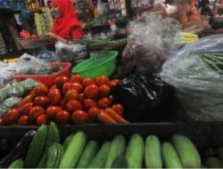Harga Cabai di Pasar Masih Terasa Pedas
