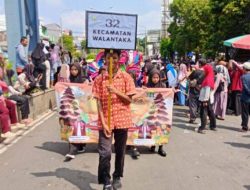 Pemerintah Kecamatan Walantaka Meriahkan Pawai Budaya Kota Serang