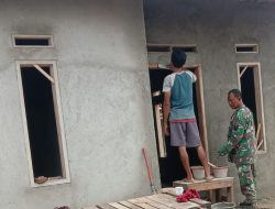 Babinsa Koramil 0602-20/Pamarayan Bantu Progres Pengerjaan Rutilahu