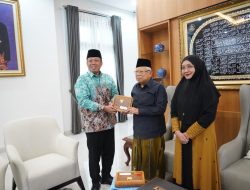 Menteri Nusron Antar Undangan Upacara Peringatan HUT Ke-80 Kemerdekaan RI untuk Wapres ke-13 K.H. Ma’ruf Amin