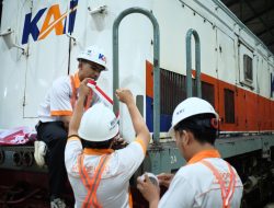KAI Daop 5 Kolaborasi dengan Komunitas Spoor Limo Hias Lokomotif