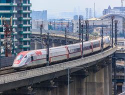 Menhub Sebut Pembangunan Akses Jalan Stasiun Kereta Cepat Karawang Belum Rampung