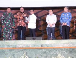 Gubernur Banten Andra Soni : “Pelaku UMKM Jangan Tergoda Pinjol”