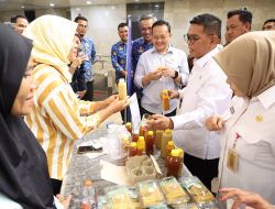 Gubernur Banten Andra Soni Borong Produk UMKM Lokal