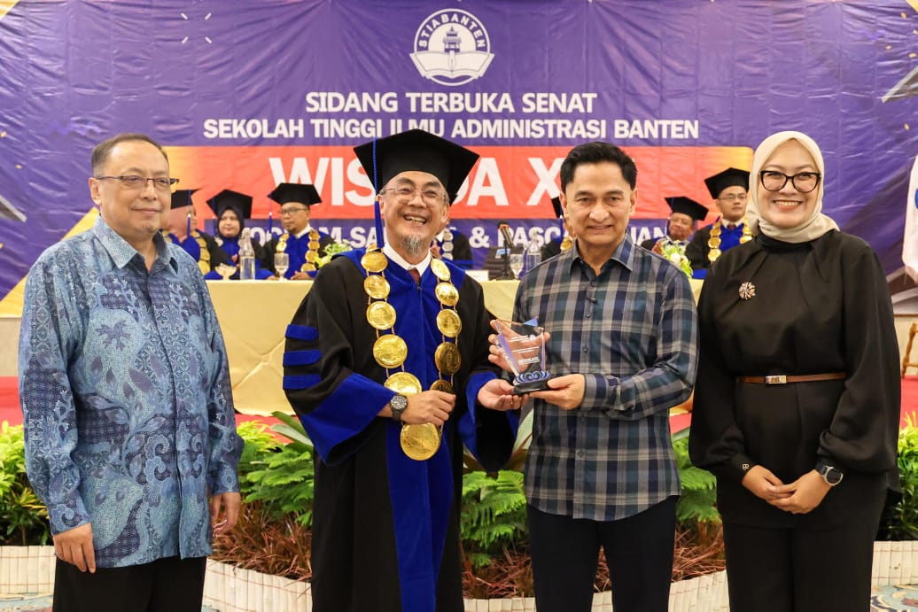 Hadiri Wisuda STIA Banten, Wagub Banten A. Dimyati Natakusumah Paparkan Arti Wisuda