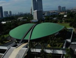 Breaking News : Total Gaji Anggota DPR Terbaru Pasca Tunjangan dipangkas Rp.65,5 Juta