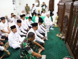 Gubernur Andra Soni Ziarah ke Makam Sultan Maulana Hasanuddin