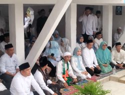 Bupati Serang Ratu Zakiyah – Najib Hamas Ziarah Ke Makam Pahlawan Brigjen KH. Syam’un