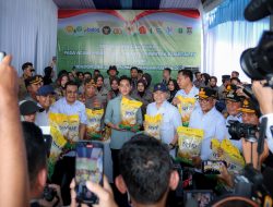 Dampingi Wapres Tanam Jagung, Gubernur Andra Soni Tegaskan Swasembada Pangan Terwujud di Banten