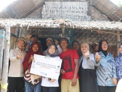 Arungi Laut, Bupati Serang Jadikan Pulo Panjang Desa Percontohan Bersih dari Sampah