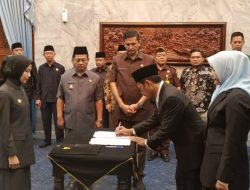 Bupati Serang Ratu Zakiyah Resmi Lantik Puluhan Pejabat Eselon II