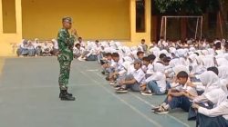 Babinsa Koramil 0602-20/Pamarayan Gelorakan Semangat Bela Negara di SMK Global 2 Bandung ‎