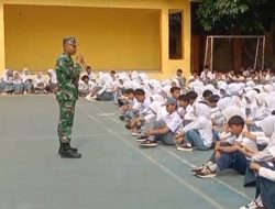Babinsa Koramil 0602-20/Pamarayan Gelorakan Semangat Bela Negara di SMK Global 2 Bandung 