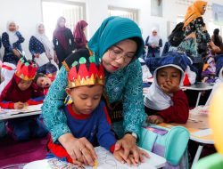 Tinawati Minta Guru PAUD Terus Kembangkan Stimulasi Anak Usia Dini