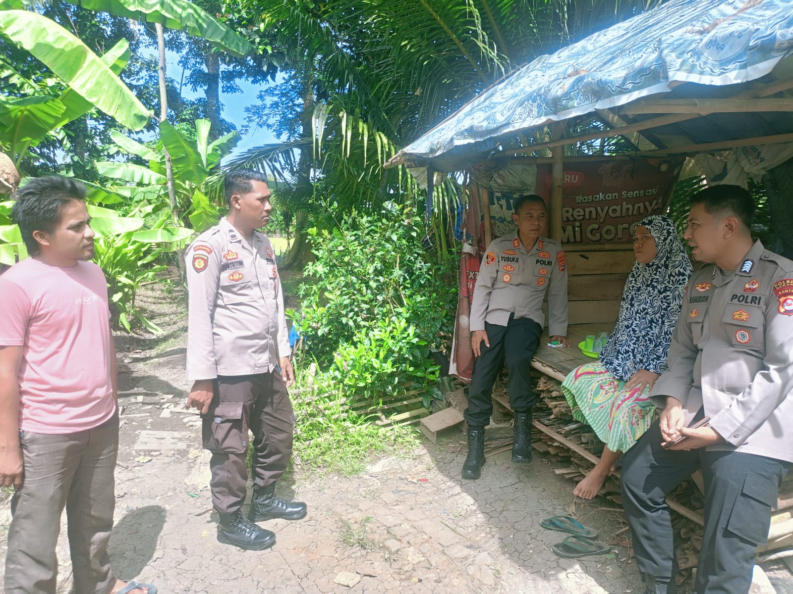 Polsek Pamarayan Bantu Keluarga Lewat Program PECAK, Semangat Kepedulian untuk Masyarakat