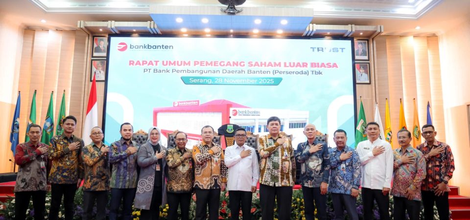 Gubernur Andra Soni Tekankan Penguatan Stabilitas dan Kinerja Bank Banten dalam RUPS LB