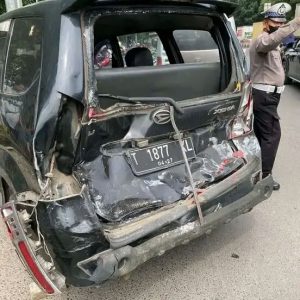 Kecelakaan Maut Libatkan 14 Kendaraan di Cikampek, 2 Orang Tew4s dan 5 Luka-Luka